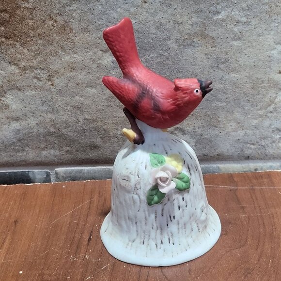 Vintage Red Cardinal Bird Bell Ceramic Figurine - Picture 8 of 9